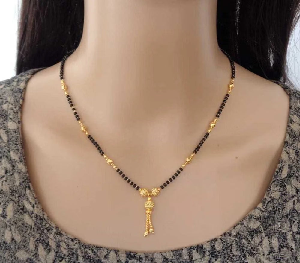 Zivnaaz Gold Mangalsutra with Drop Pendant