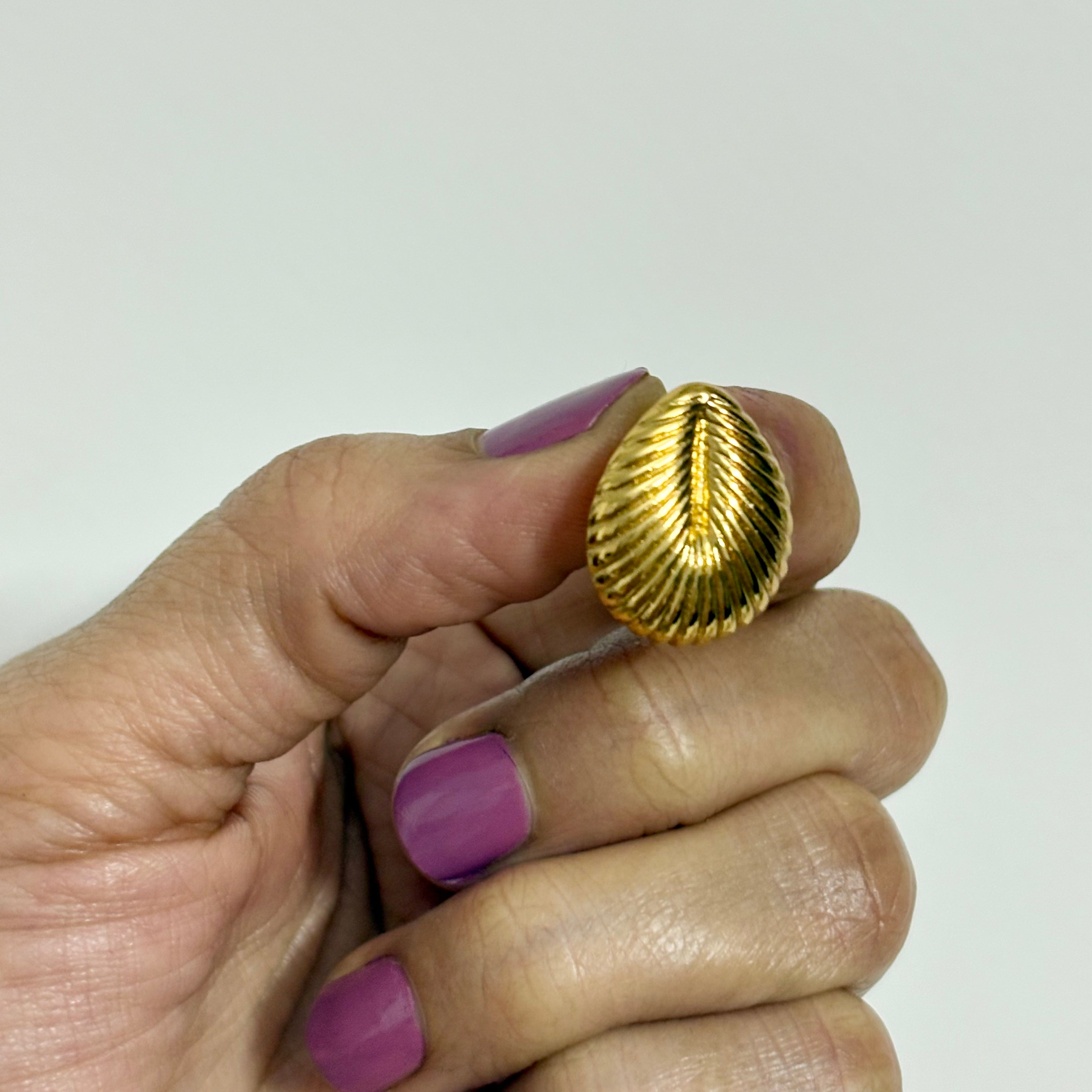 Zivnaaz Textured Gold Petal Stud Earrings