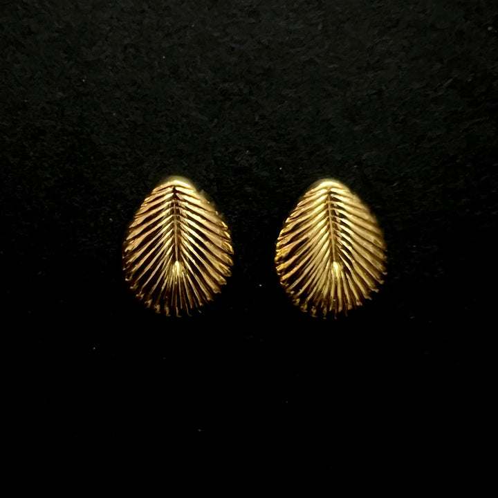 Zivnaaz Textured Gold Petal Stud Earrings