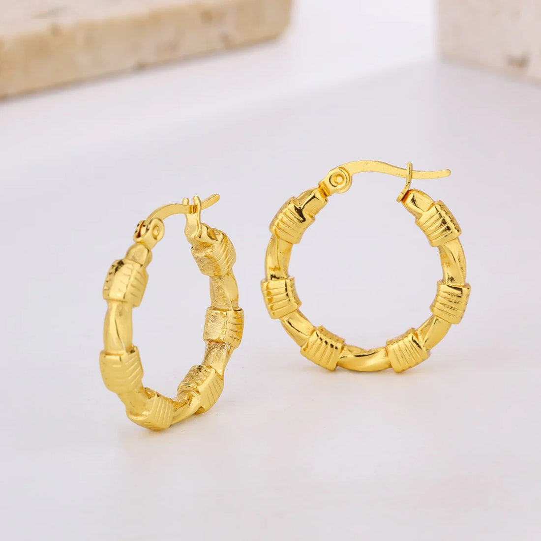 Zivnaaz Elegant Hoops 18K Gold Anti-Tarnish