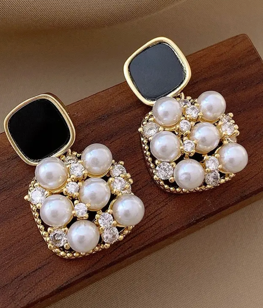 Zivnaaz Black Square Pearl Drop Earrings
