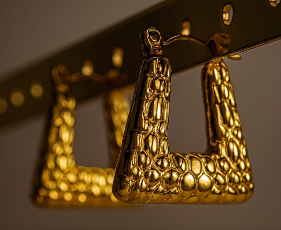 Zivnaaz Rectangle Hoops with Textured Design