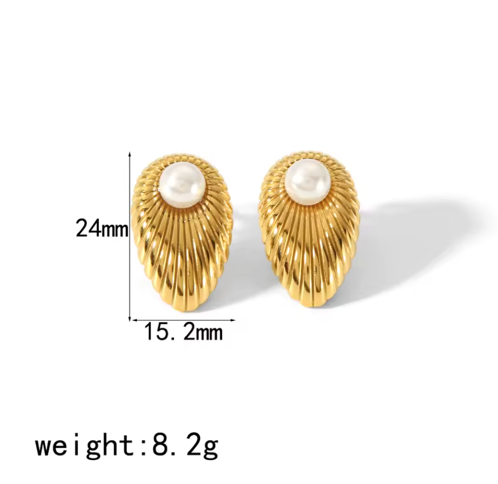 Zivnaaz Oval Shell with Pearl