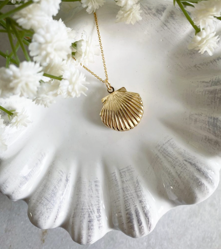 Gold Shell Pendant with Chain